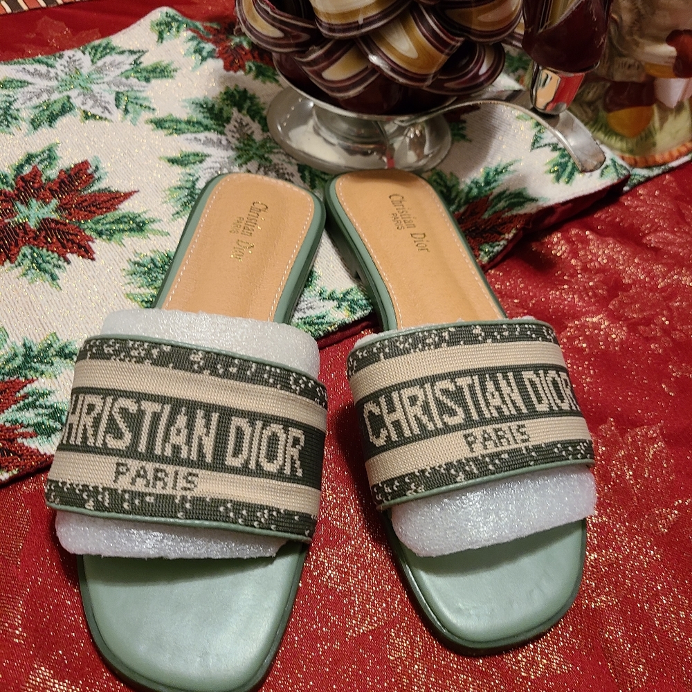 Fashion Sandals size 9